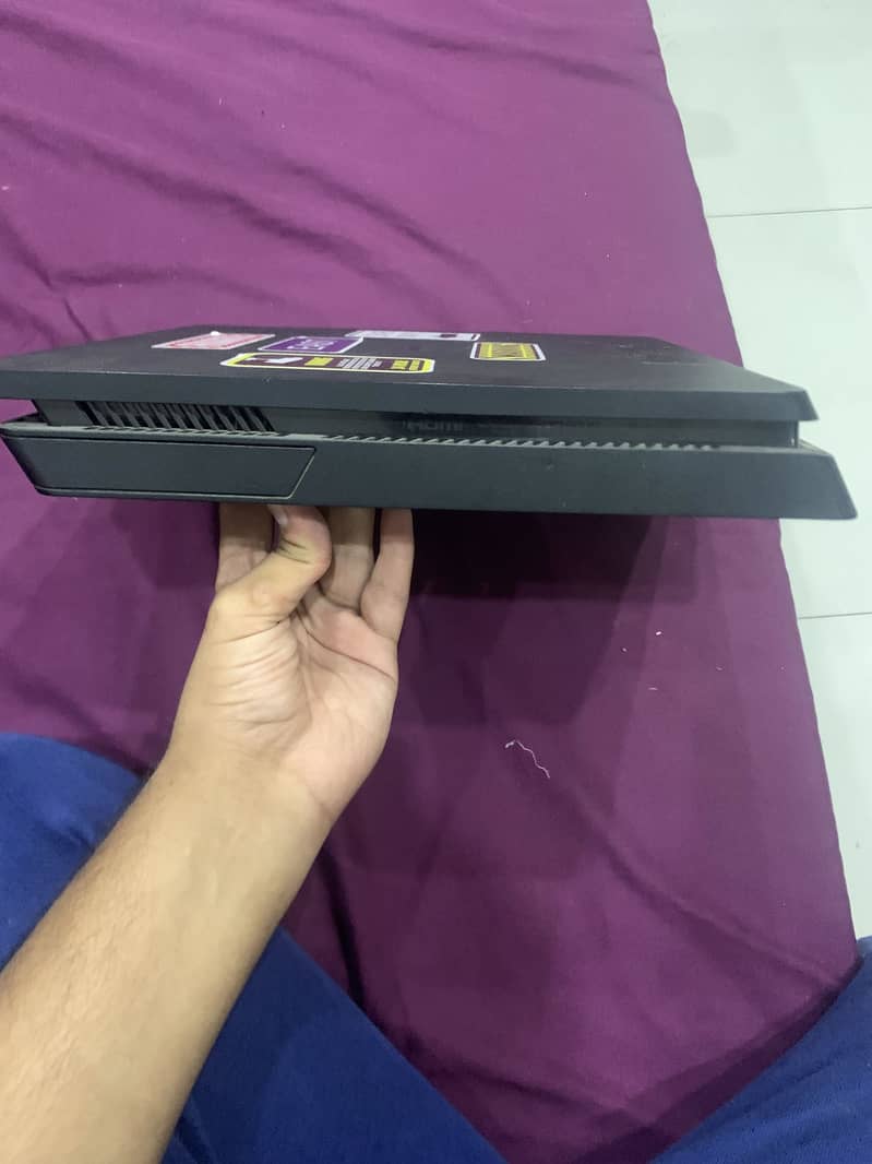 Ps4 slim 3