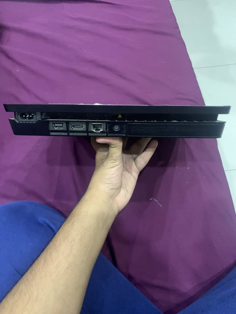 Ps4 slim 5