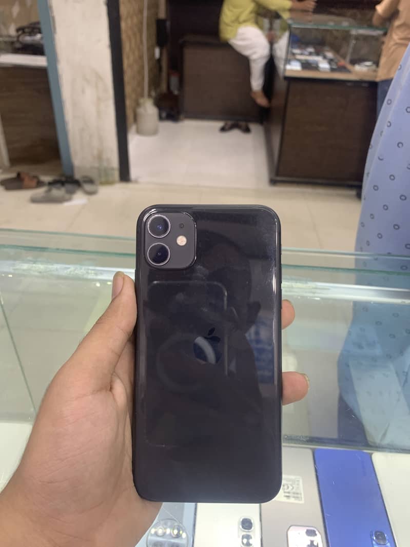 Apple iPhone 11 0