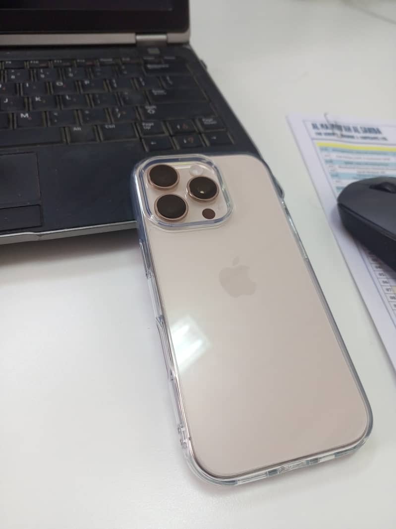 Apple iPhone 16 Pro 4