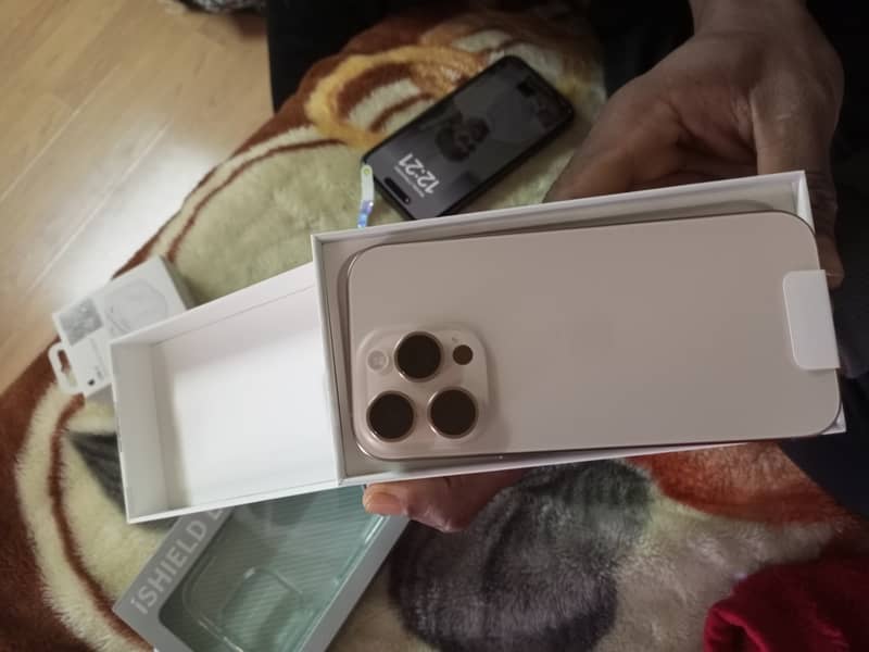Apple iPhone 16 Pro 6