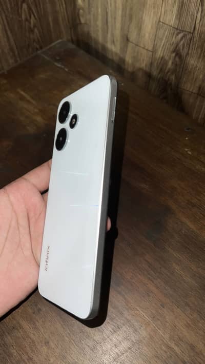 Infinix Hot 30 Play