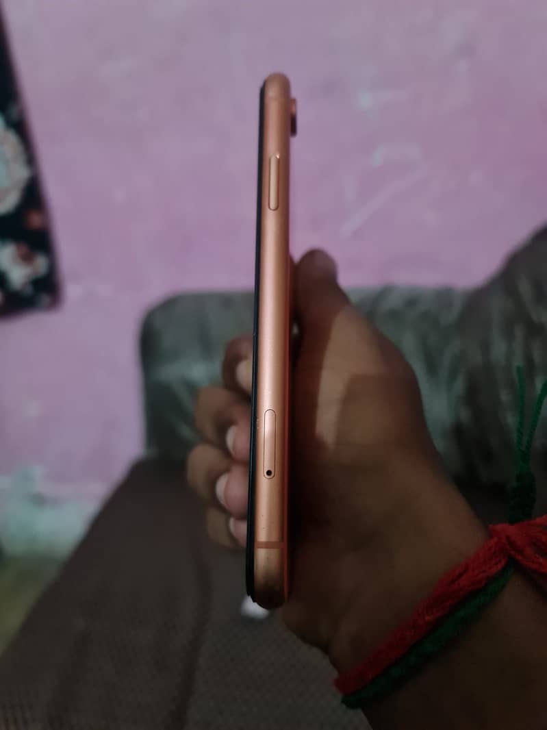 Apple iPhone XR 5