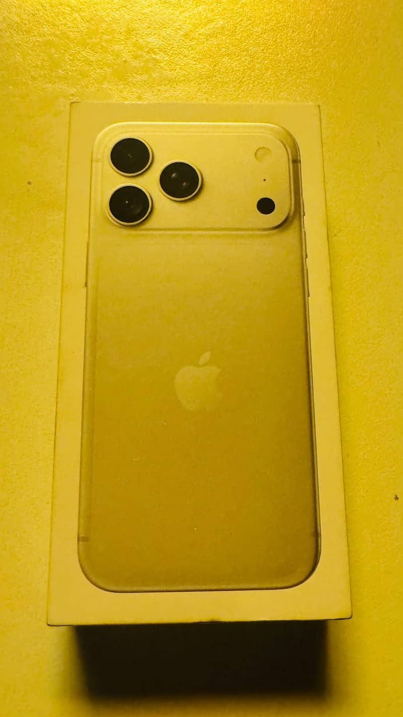 Apple iPhone 18 Pro Max 1