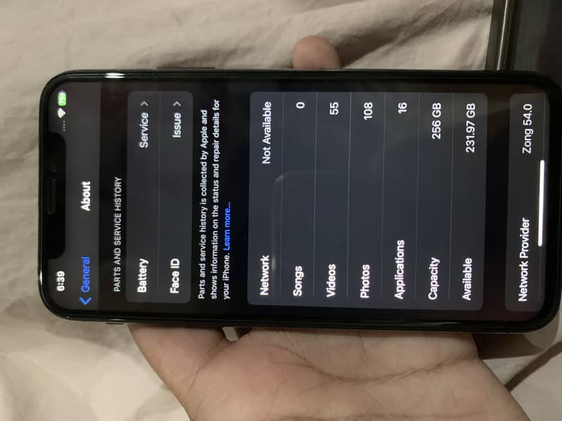 Apple iPhone X 4