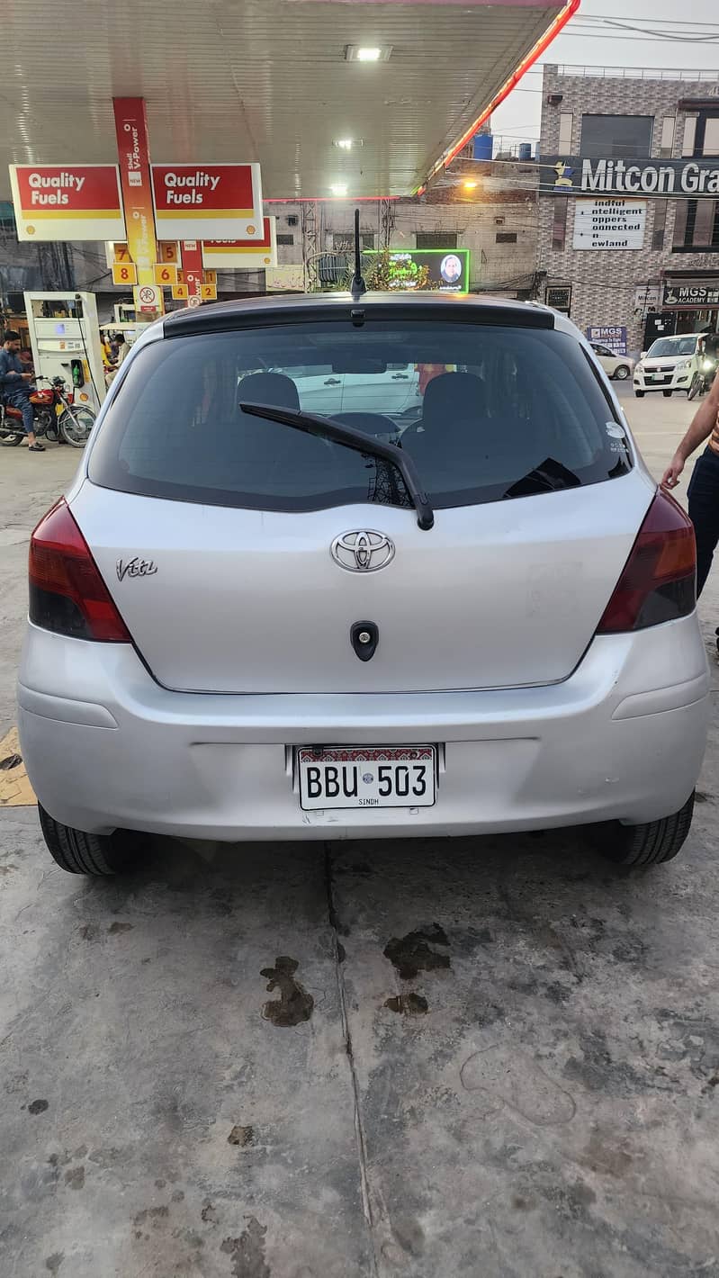 vitz 2008 model 1