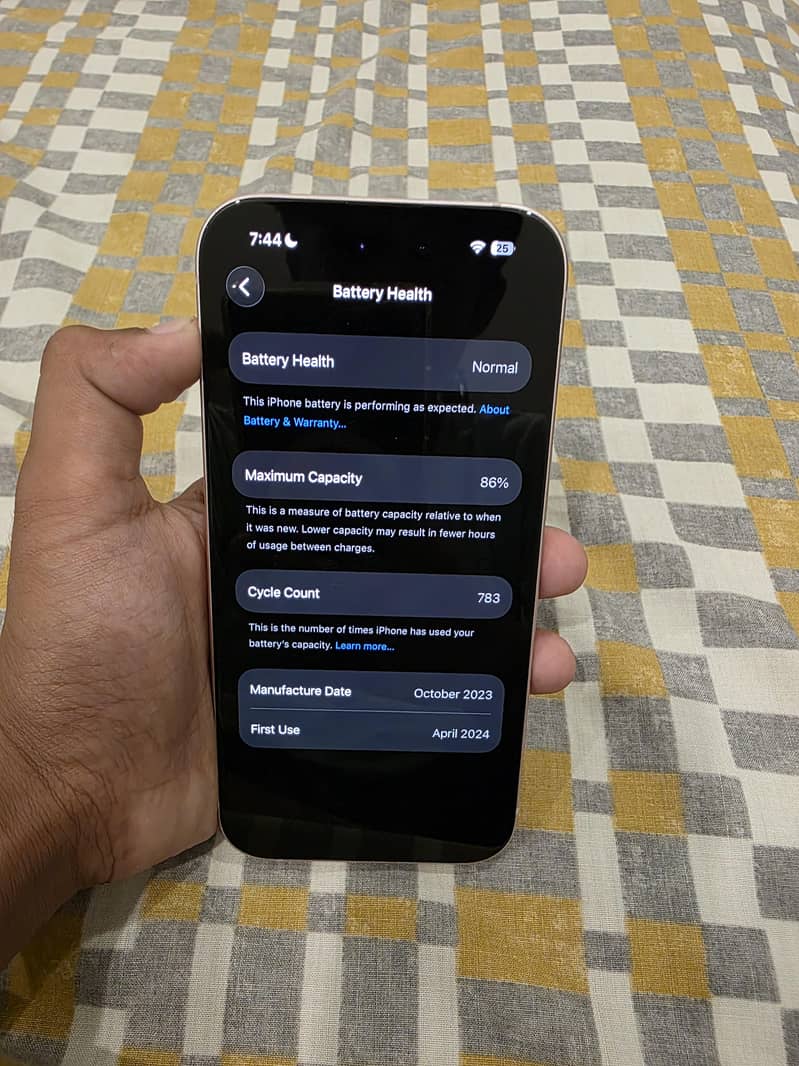 Apple iPhone 15 8