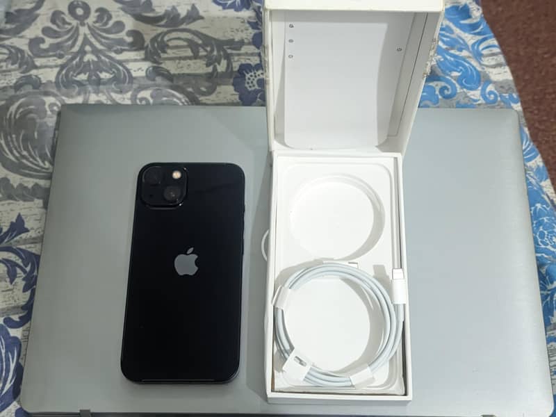 Apple iPhone 13 1