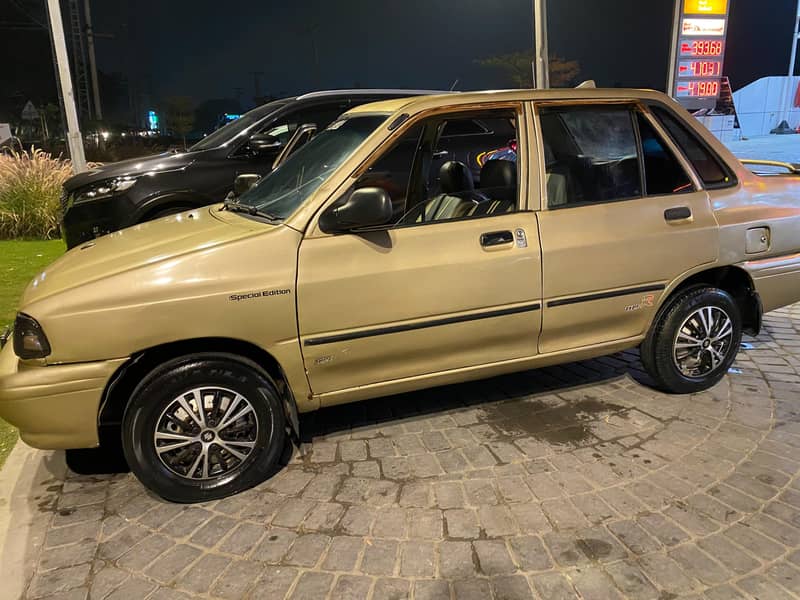 KIA Classic 2001 4