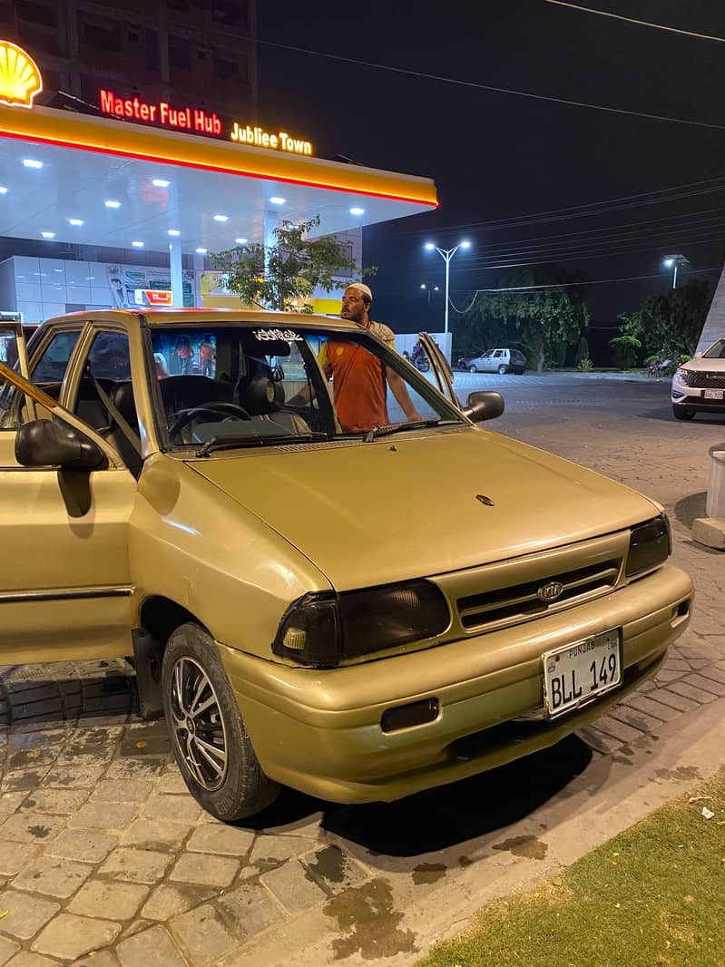 KIA Classic 2001 14