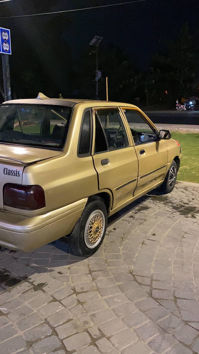KIA Classic 2001 16