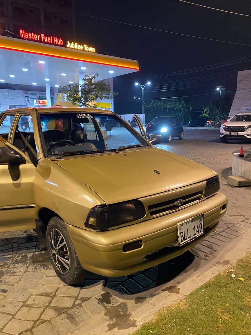 KIA Classic 2001 17
