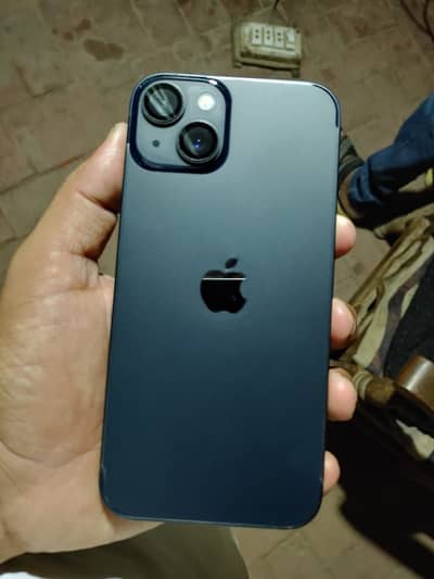 Apple iPhone 13