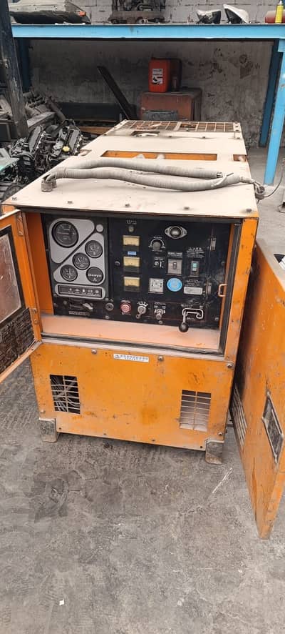 Denyo 25 kva C 240