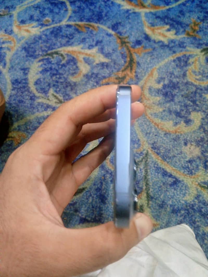 Apple iPhone 13 Pro Max 5