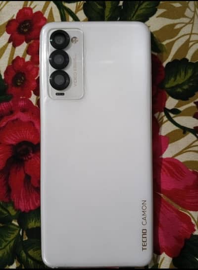 Tecno camon 18Pro (8+5 RAM/128 storage for sale