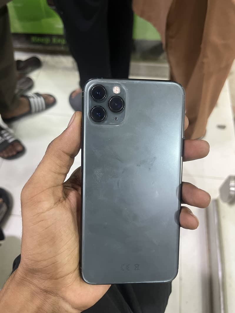 Apple iPhone 11 Pro Max 3