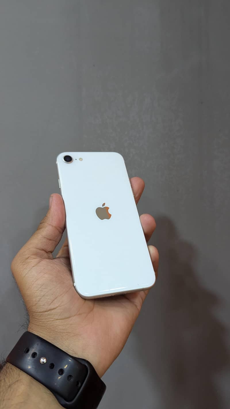 Apple iPhone SE 4