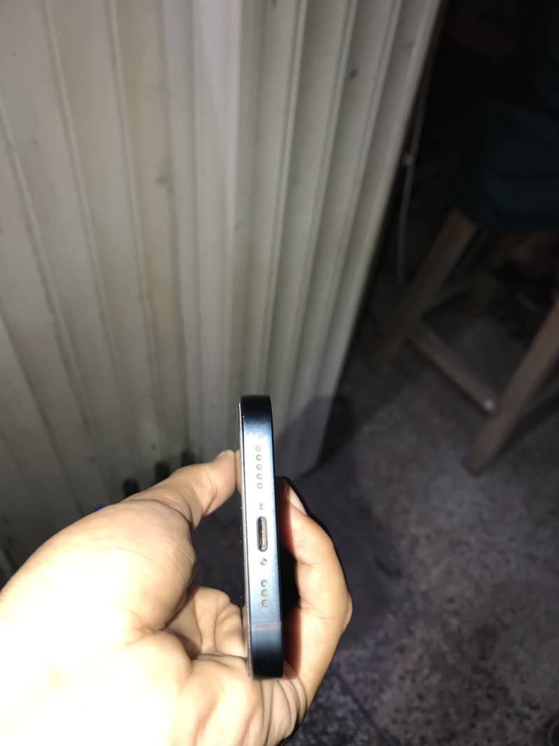Apple iPhone 14 2