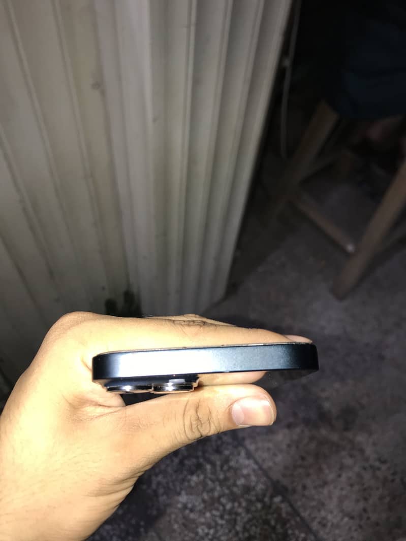 Apple iPhone 14 5