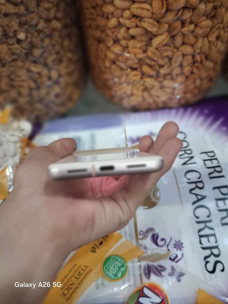 Google Pixel 8 2