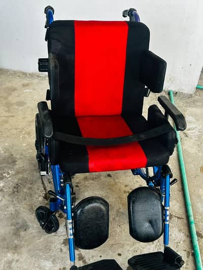 Adjustable wheel chair just one tym used