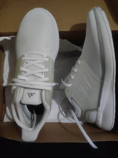 Brand new White Shoes( original Adidas)