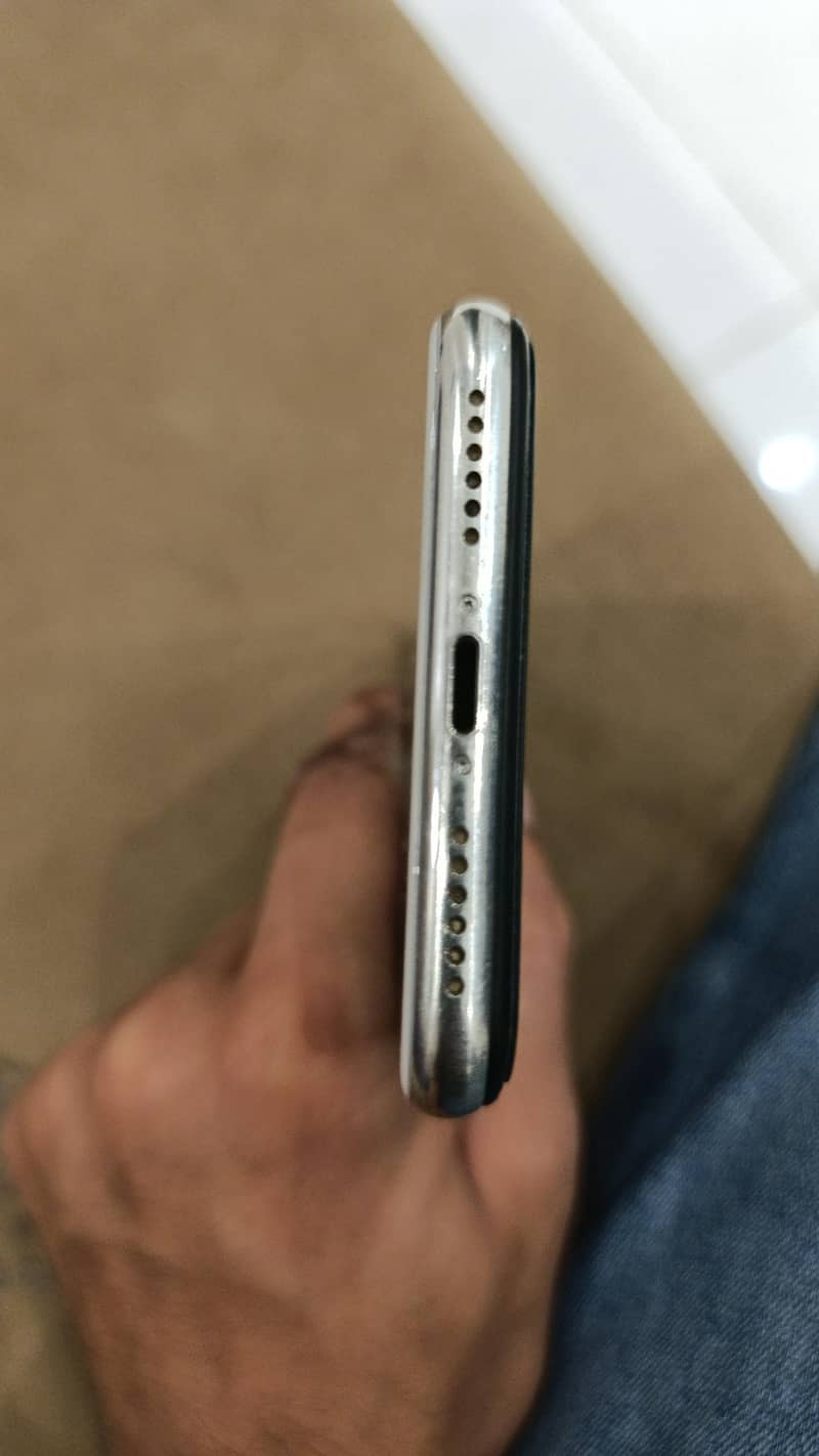 Apple iPhone X 2