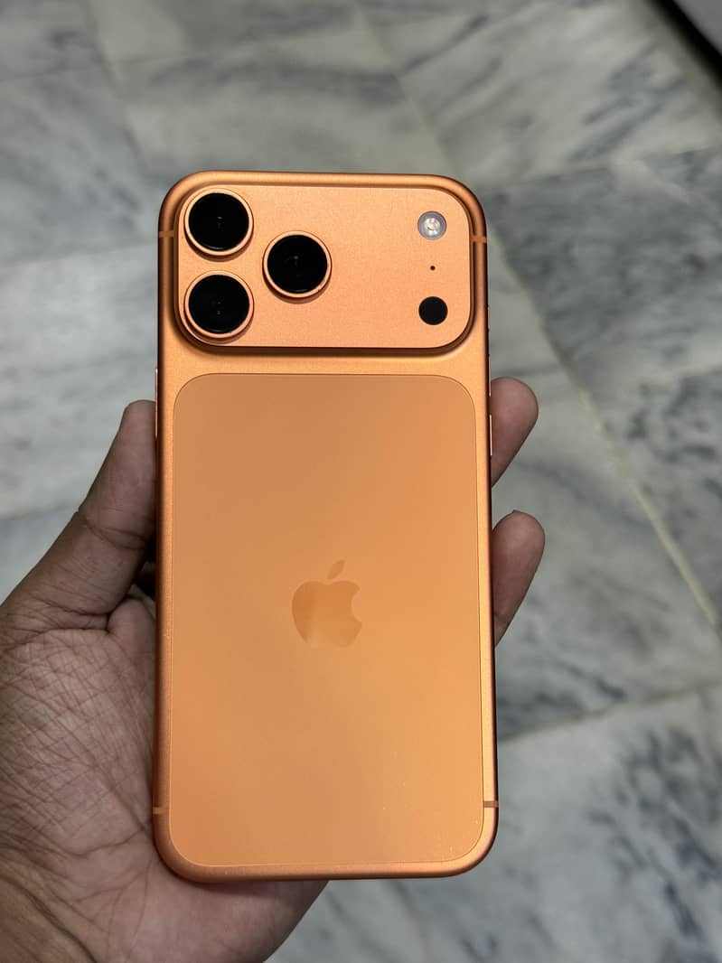 Apple iPhone 17 Pro Max 0