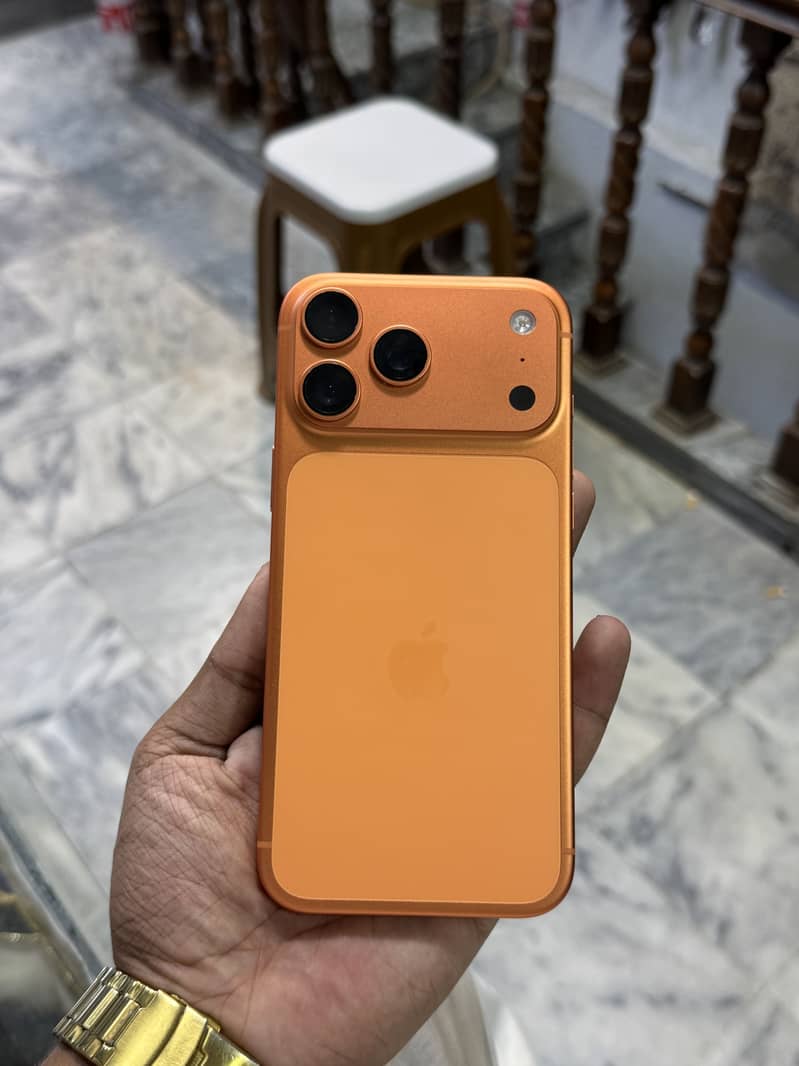 Apple iPhone 17 Pro Max 8