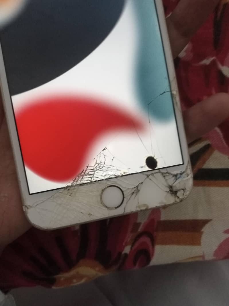 Apple iPhone 6S Plus 3