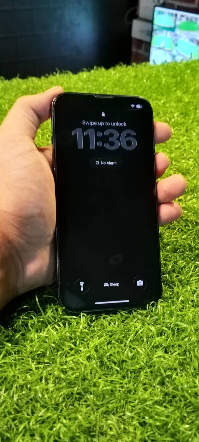 Apple iPhone 13 1