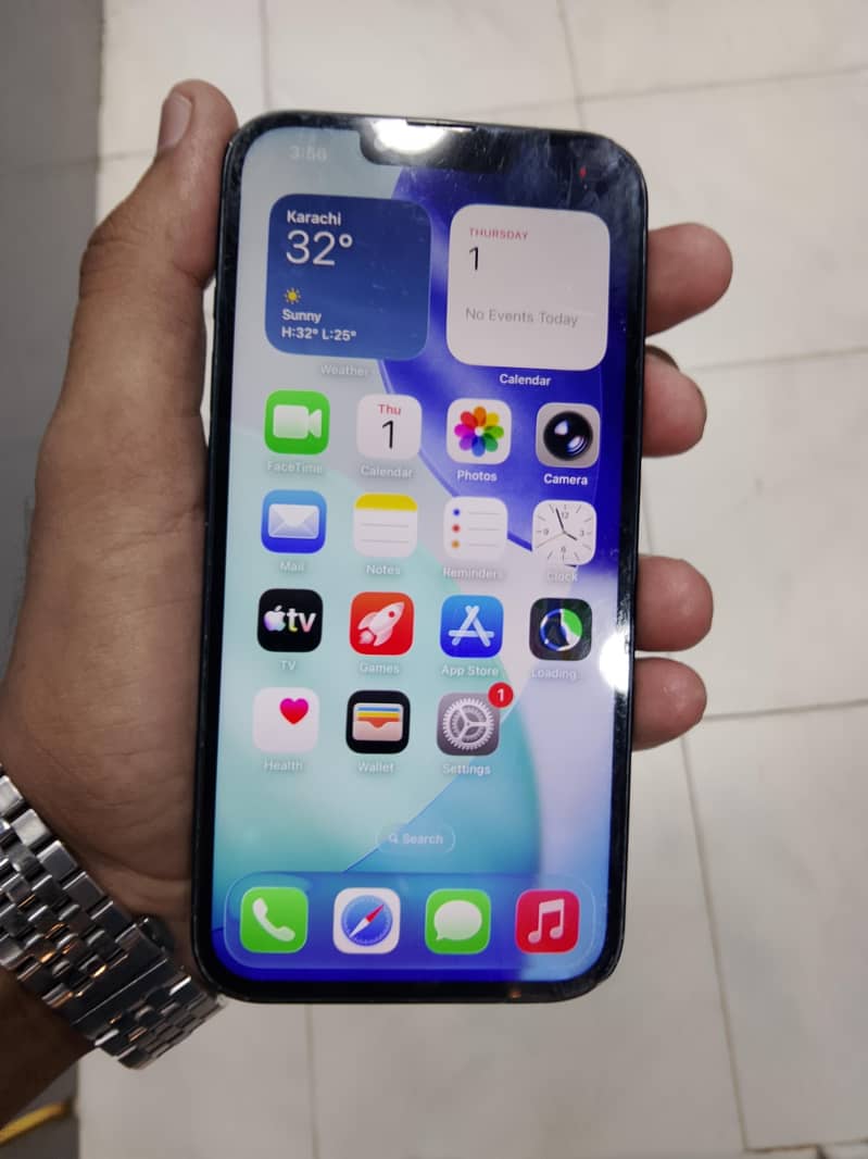 Apple iPhone 13 1