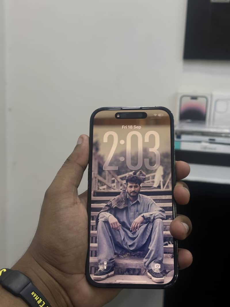 Apple iPhone 14 Pro 0