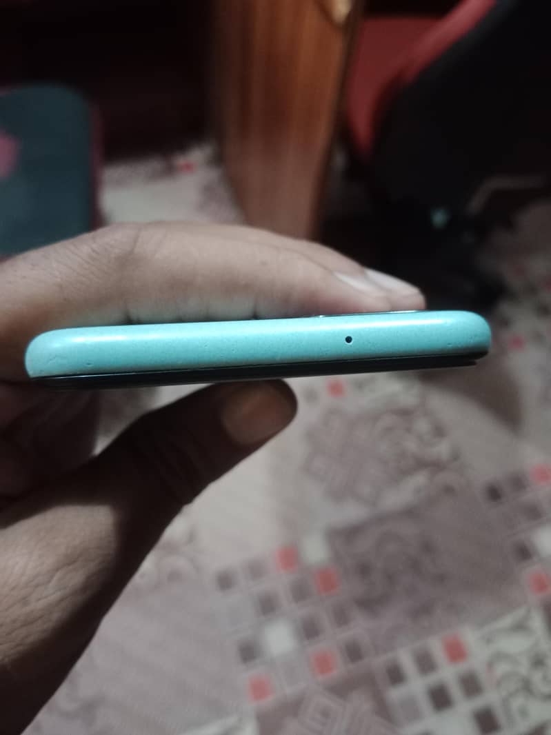 Google Pixel 5 4