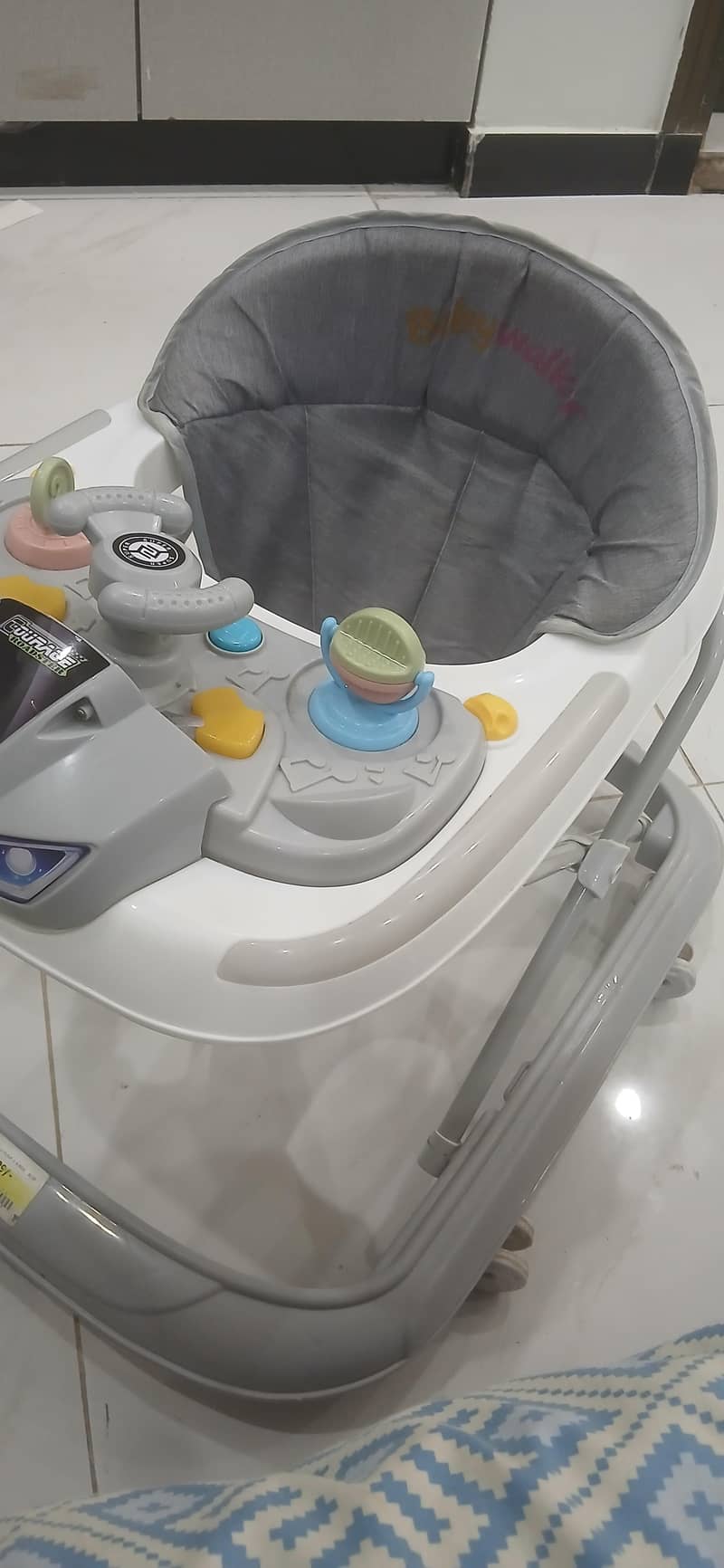 baby walker 0