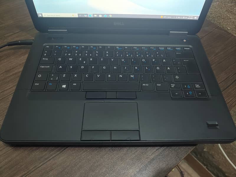 Dell latitude 3