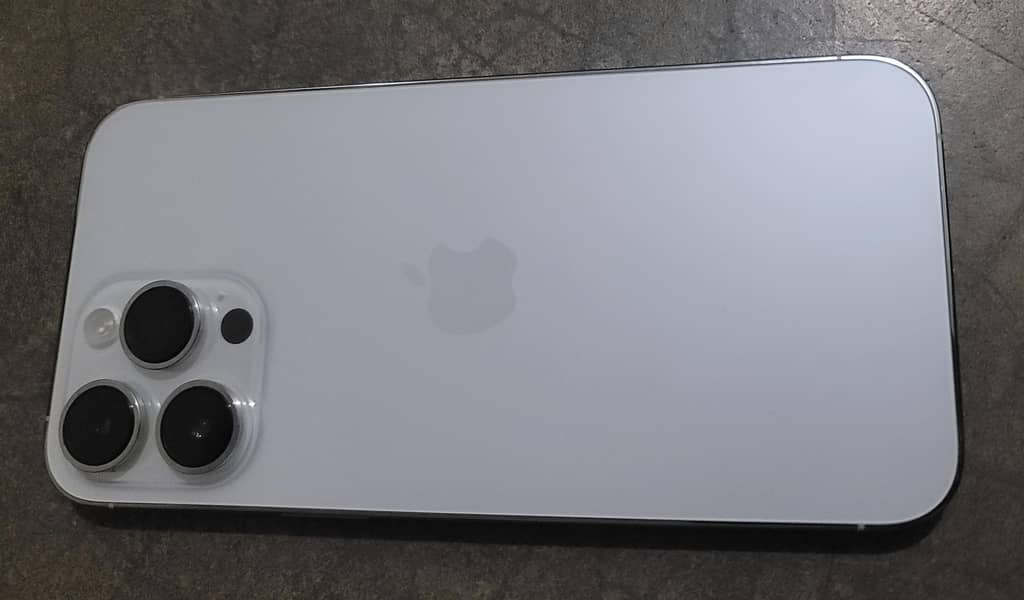 Apple iPhone 14 Pro Max 0