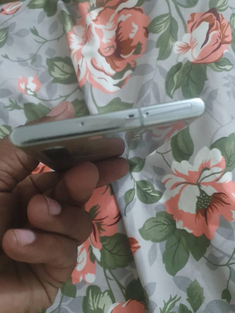 Samsung Mobile Note 10 Plus 1