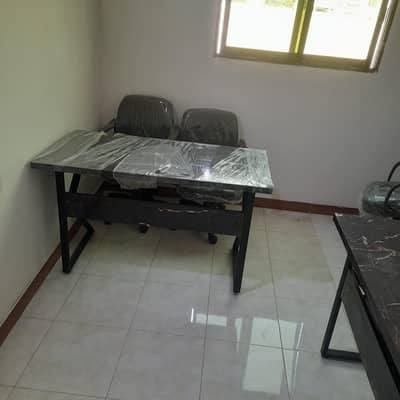 Modern Marble-Look Office Desks & Adjustable Wheel Chairs