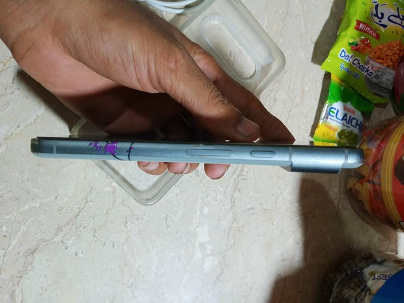 Google Pixel 8 3