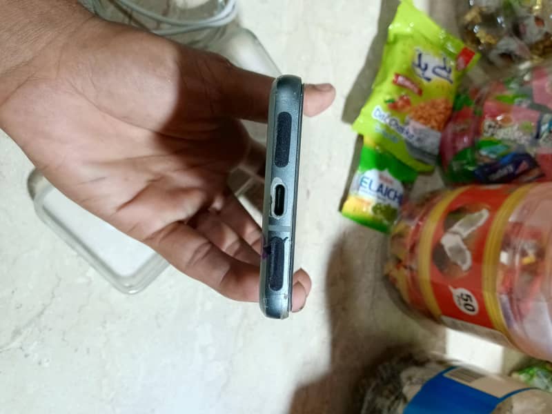 Google Pixel 8 5