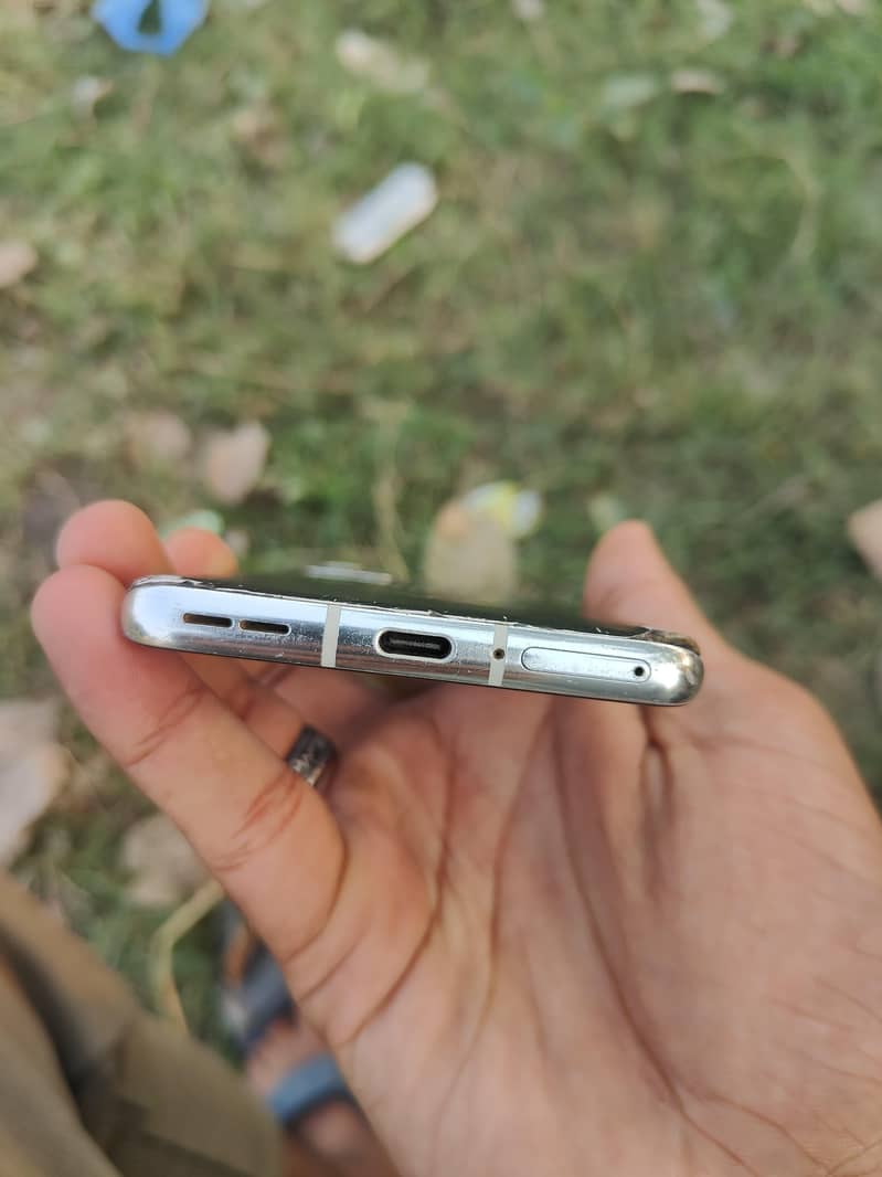 One Plus 9 Pro 1