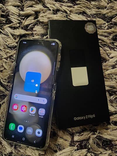 Samsung Galaxy Z Flip 5 512GB — PTA Approved