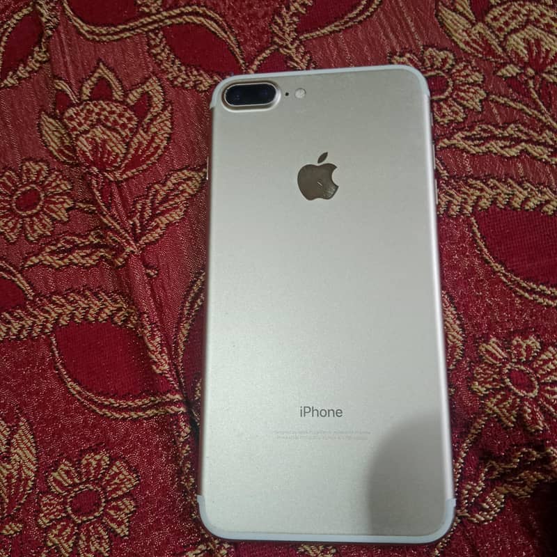 Apple iPhone 7 Plus 0