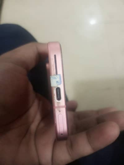 Google Pixel 9 128gb line on screen