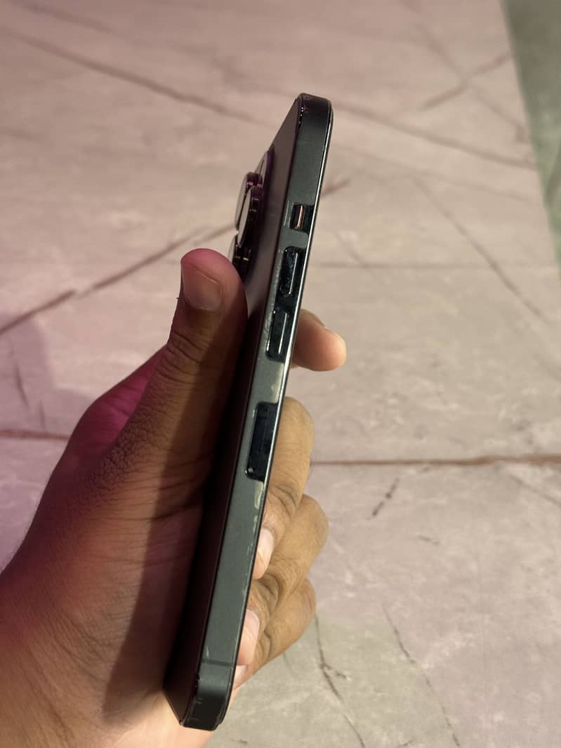 Apple iPhone 13 Pro 3