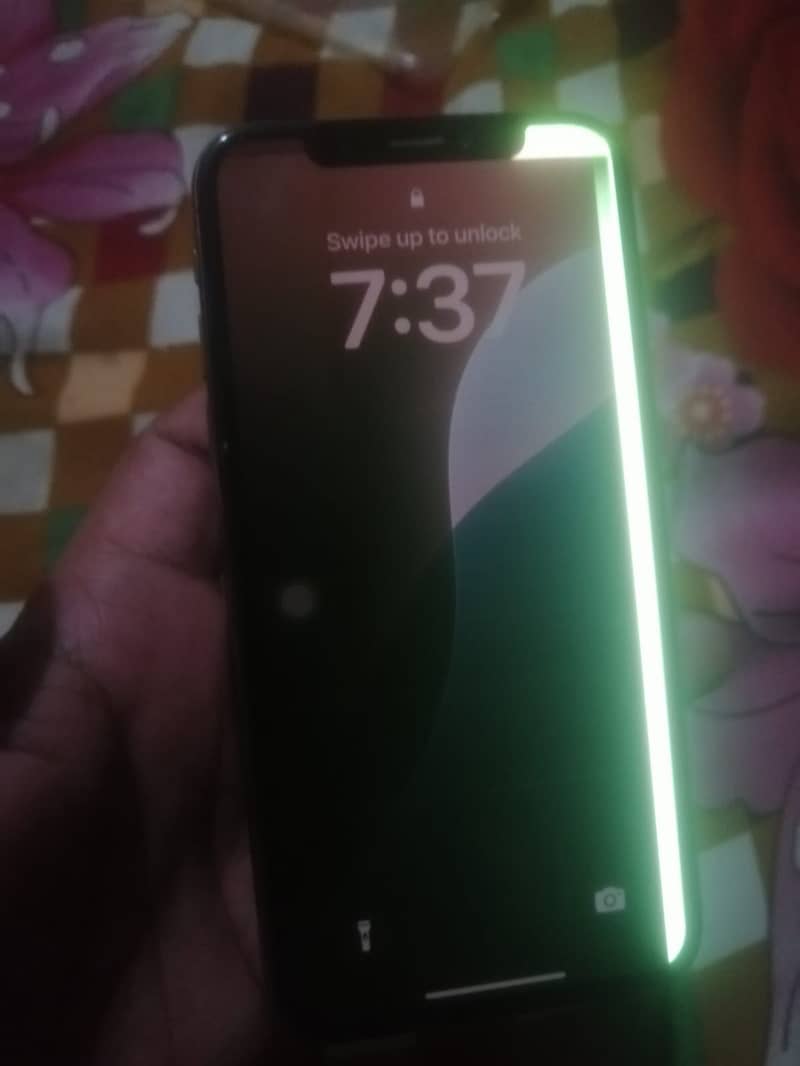 Apple iPhone XS 3