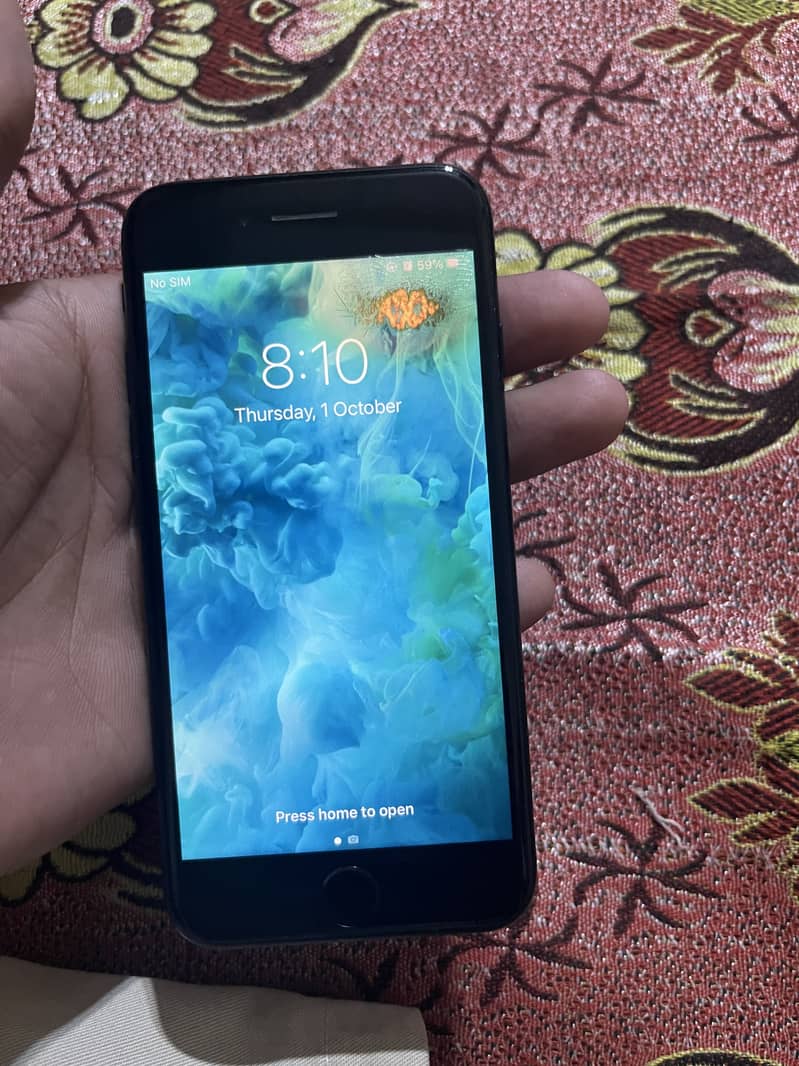 Apple iPhone 7 1