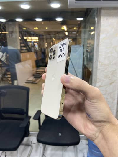 Apple iPhone 12 Pro